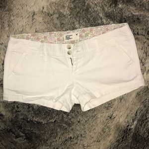 American Eagle White Shorts size 00